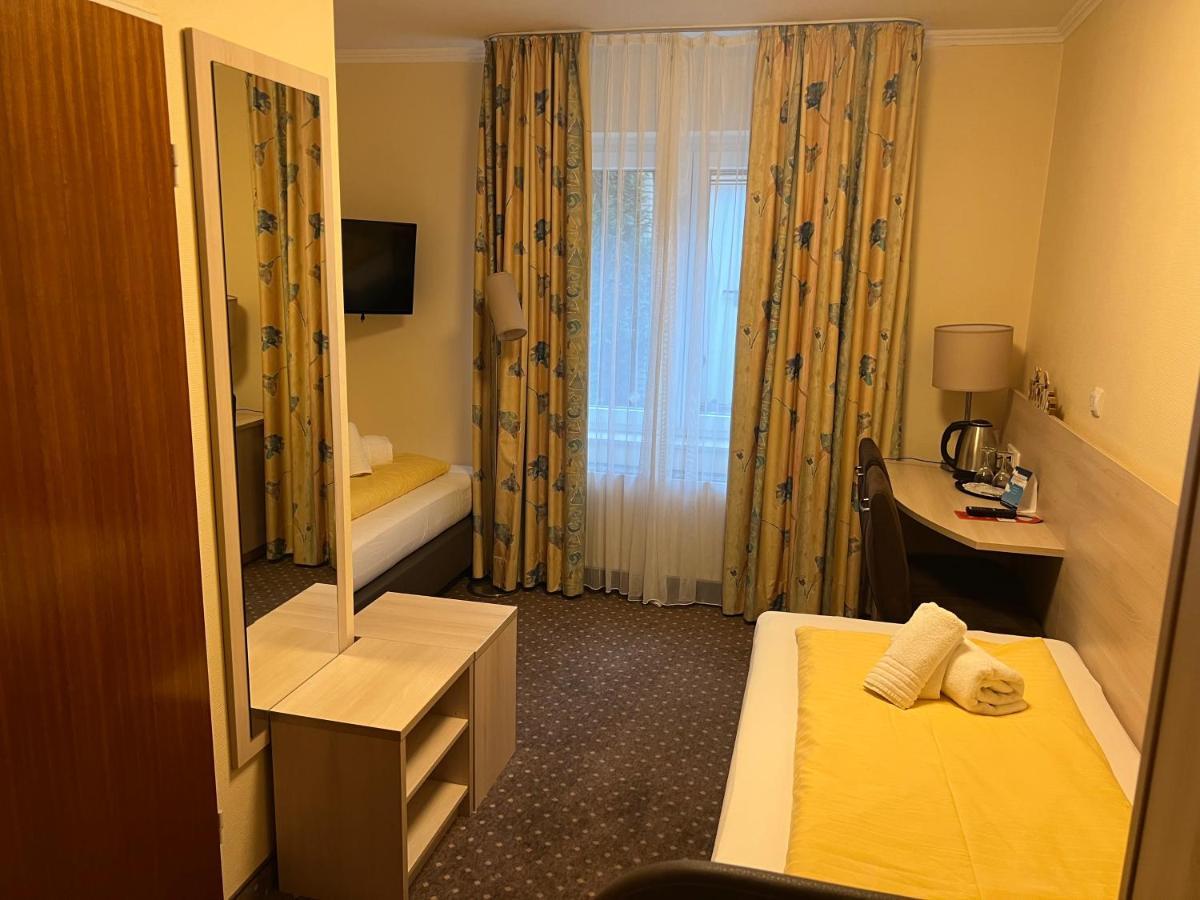 M&M Hotel - Зеветаль Экстерьер фото