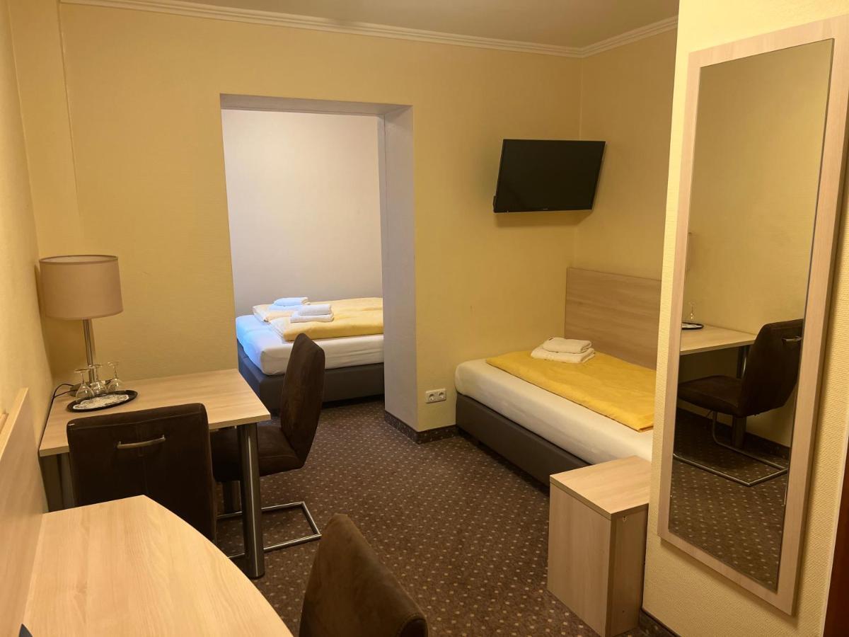 M&M Hotel - Зеветаль Экстерьер фото