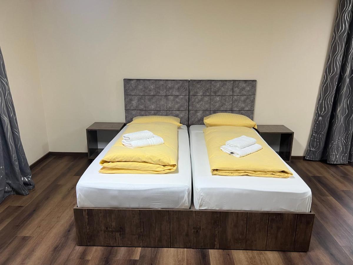 M&M Hotel - Зеветаль Экстерьер фото