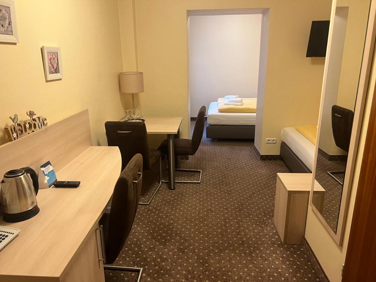 M&M Hotel - Зеветаль Экстерьер фото